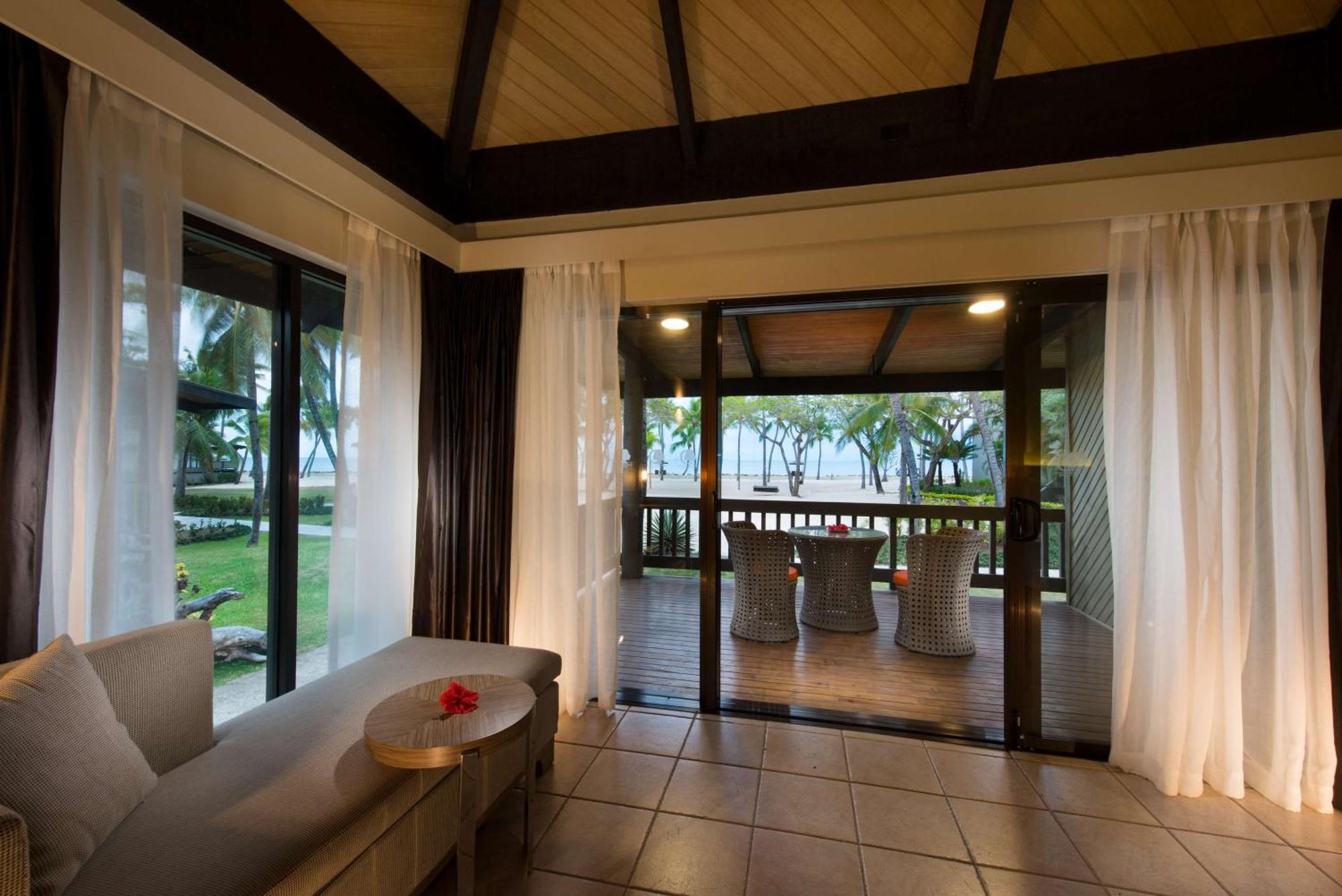 Doubletree By Hilton Fiji - Sonaisali Island Hotel Nadi Exterior photo